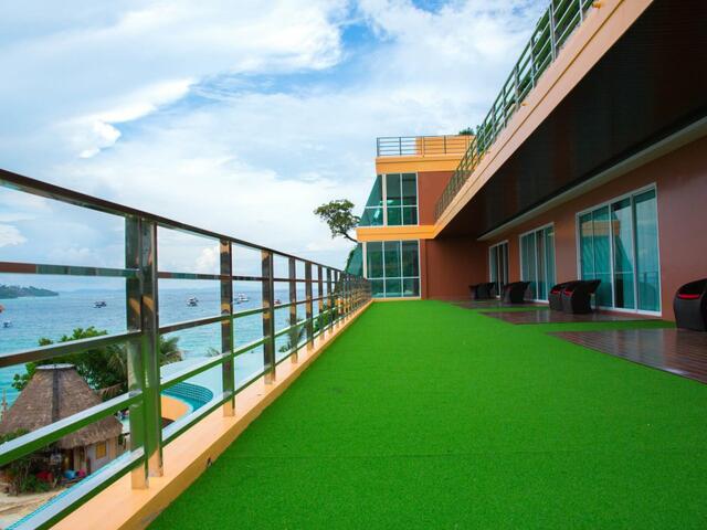 фото отеля Phi Phi Cliff Beach Resort изображение №25