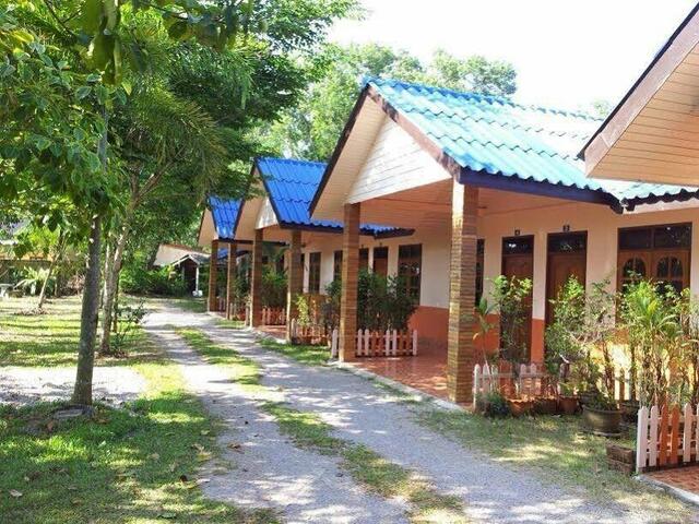 фото отеля Khemthong Resort 2 изображение №1