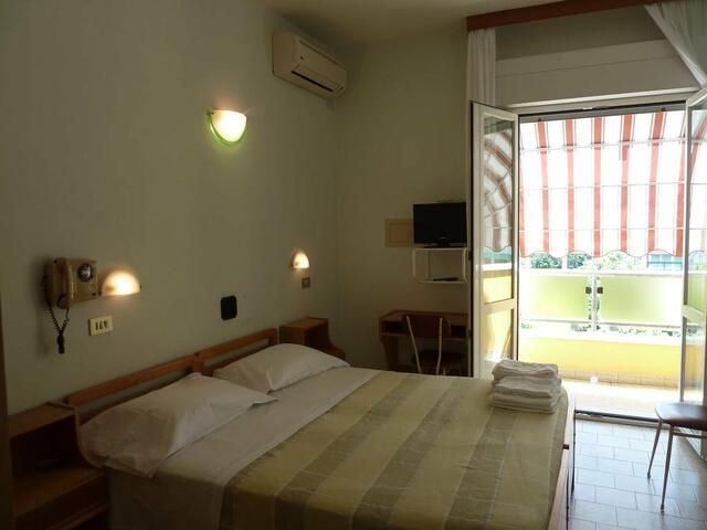 фото отеля Hotel Ischia изображение №33