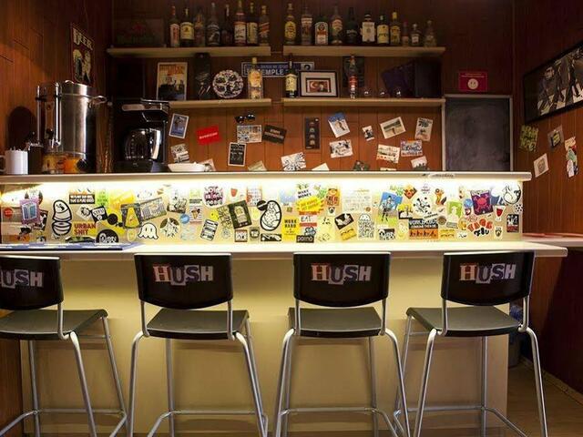 фото отеля Hush Hostel Lounge изображение №17