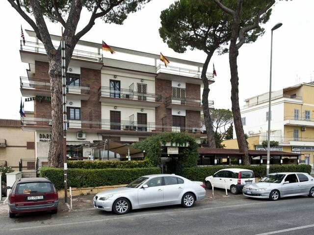 фото отеля Hotel 4 Pini изображение №1