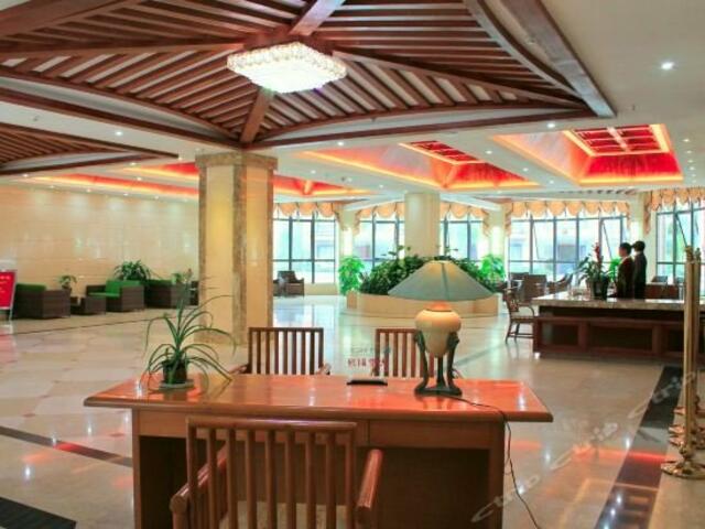 фото The New Huikang Hotel изображение №2