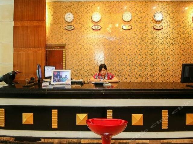 фотографии Yuandong Holiday Hotel изображение №4