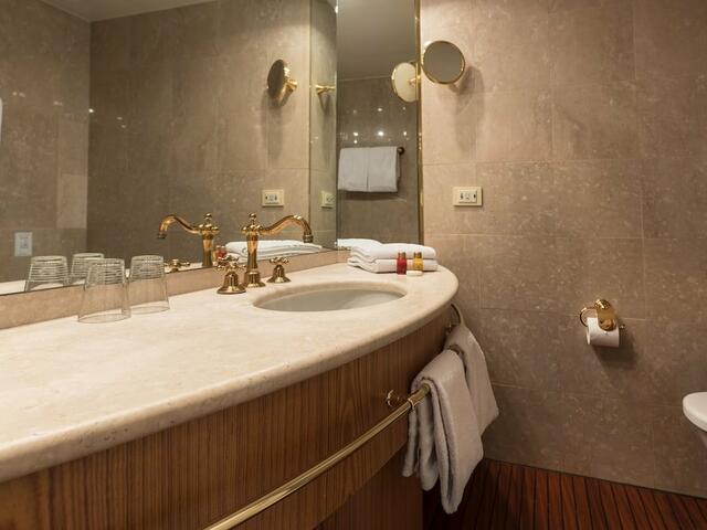фото OnRiver Hotels  - MS Cezanne изображение №18