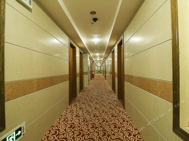 фото отеля Youyi 24 Hours Chain Hotel Haikou Datong Road изображение №9