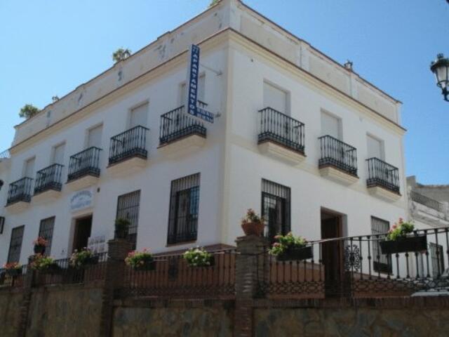 фото отеля Apartamentos Acantilados De Maro изображение №1