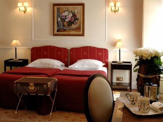 фото Hotel du Rond-Point des Champs Elysees изображение №18