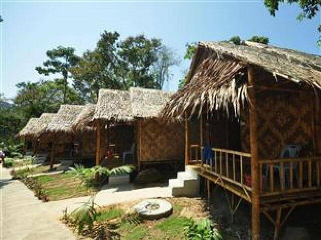 фото отеля Phutawan Bamboo Resort изображение №9