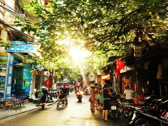 фото отеля RedDoorz @ Dinh Liet Street изображение №5