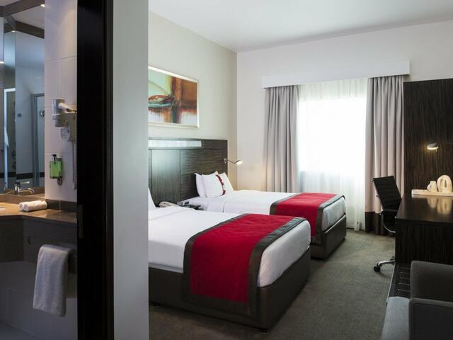 фотографии Holiday Inn Express Dubai, Internet City изображение №24