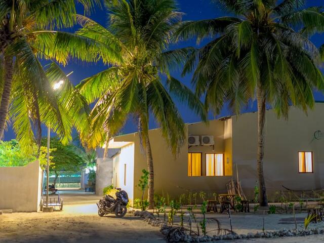 фото отеля Zest Cabana at Maafushi изображение №1