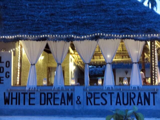 фото White Dream Lodge & Restaurant изображение №6