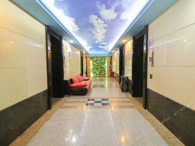 фото Bai Di Business Hotel изображение №6