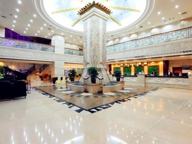 фото отеля Xinyuan Hot Spring Hotel изображение №13