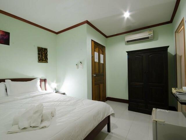 фотографии отеля Patong Wannee Hotel изображение №11