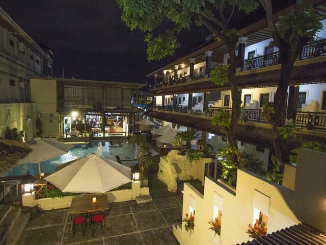 фото Taman Sari Beach Inn & Hostel изображение №2