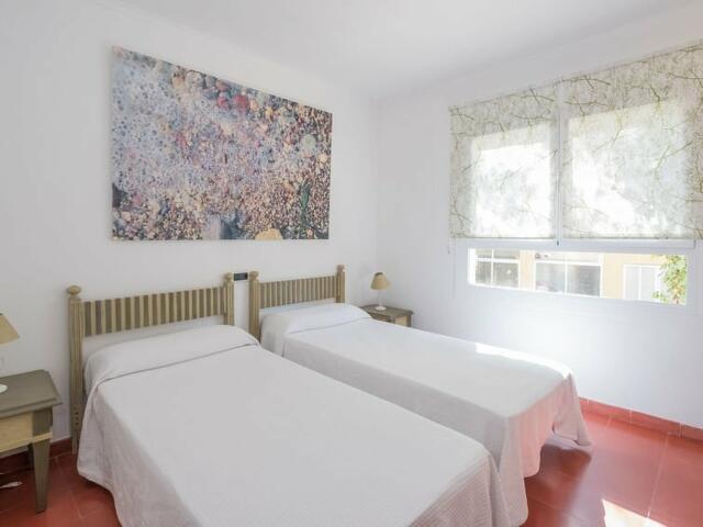 фото отеля Santa Ponça - Four Bedroom изображение №21