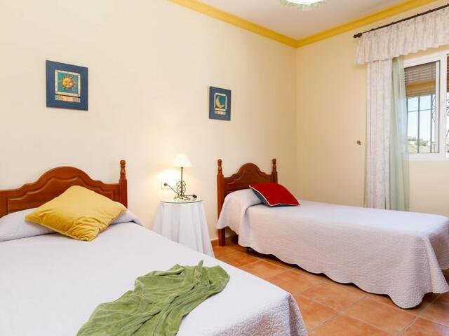 фотографии Villa Montemar - Two Bedroom изображение №20