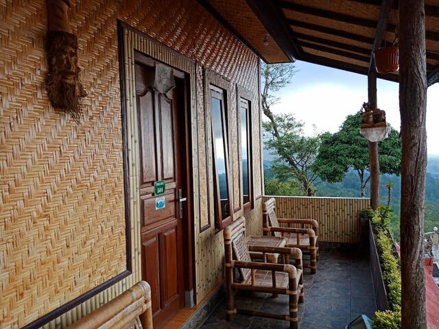 фото отеля Tiing Bali Guest House Adventure изображение №1