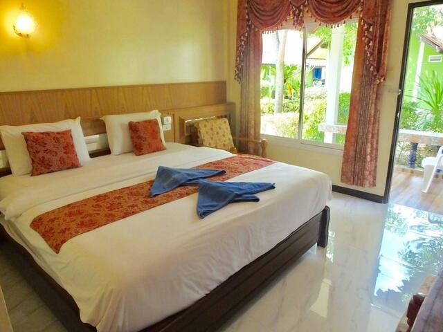 фото отеля Blue Andaman Lanta Resort изображение №1