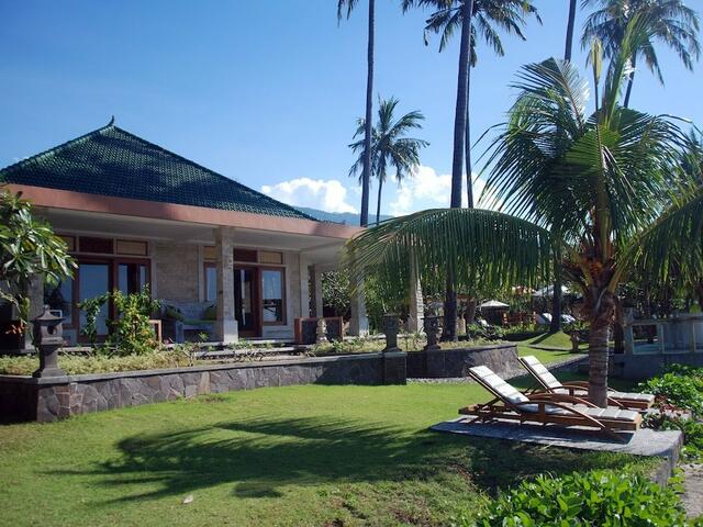 фото Poinciana Resort Bali изображение №6