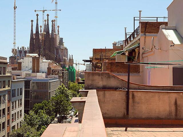 фото Eixample Dret Sagrada Família изображение №2