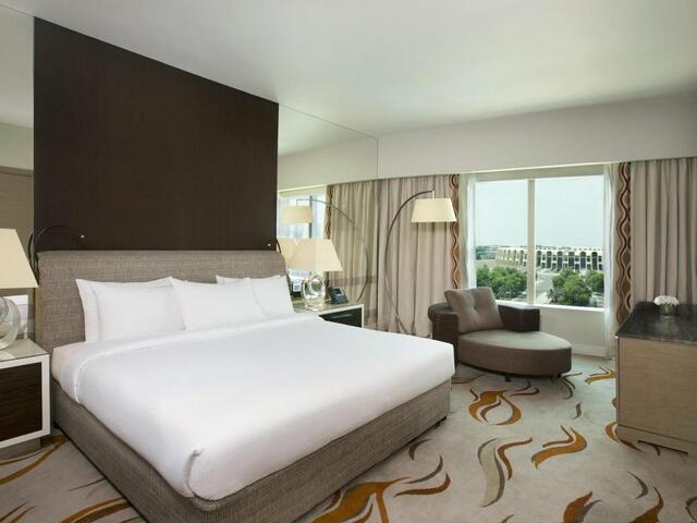 фотографии отеля Hilton Capital Grand Abu Dhabi изображение №31