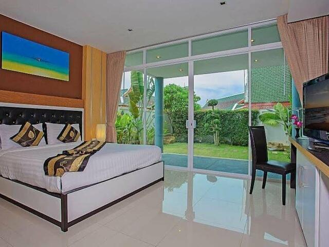 фото отеля Kata Horizon Villa A1 - 4 Bedrooms and Pool изображение №17