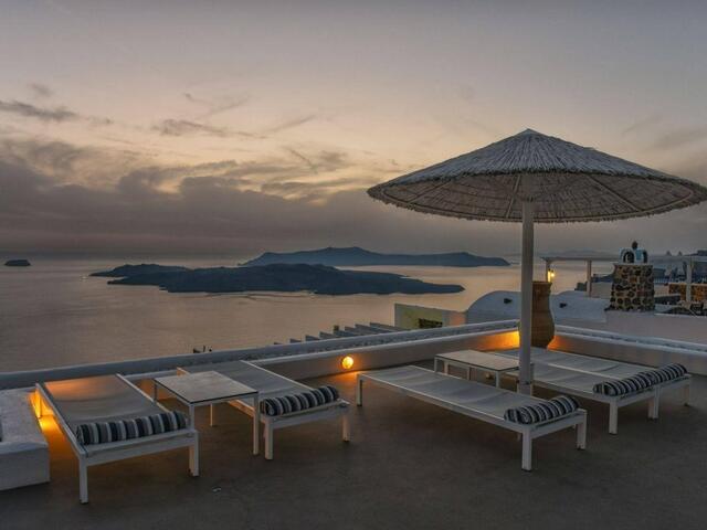фото отеля Lilium Santorini Villa изображение №9