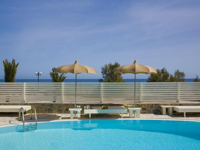 фото отеля Anemos Beach Lounge Hotel изображение №13