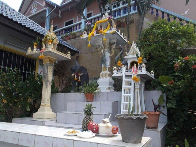 фото On Hill Residence Patong Phuket изображение №2