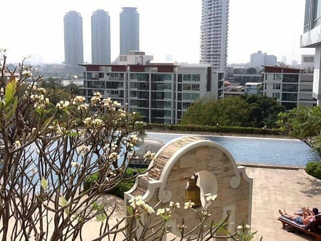 фото отеля Baan Sathorn Riverfront изображение №25