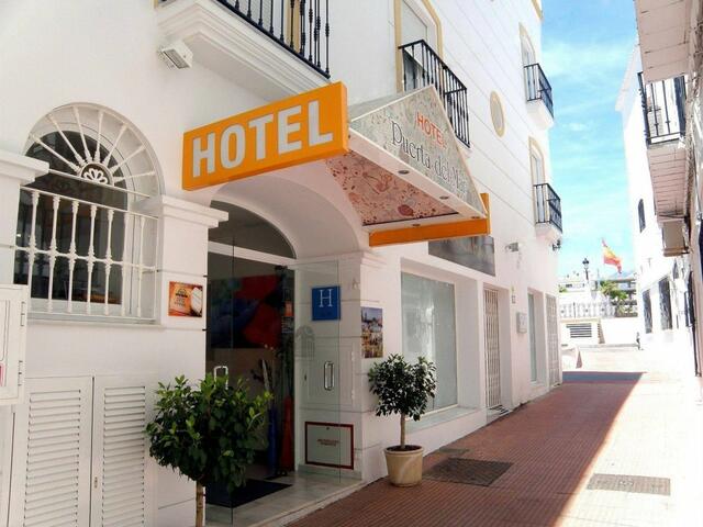 фото отеля Hotel Puerta del Mar изображение №1