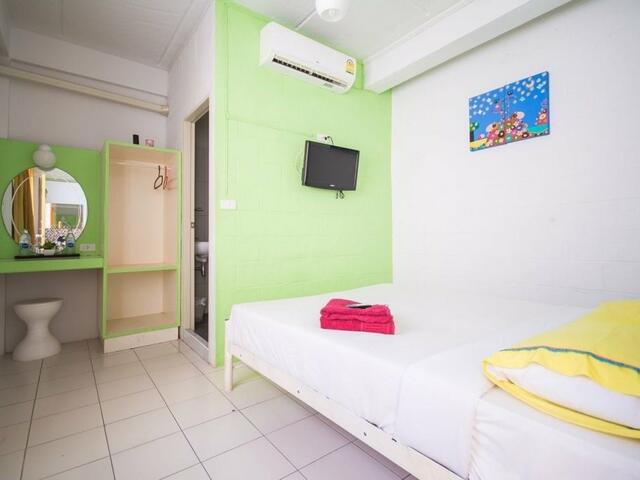 фото отеля Sleep Sheep Phuket Hostel изображение №9