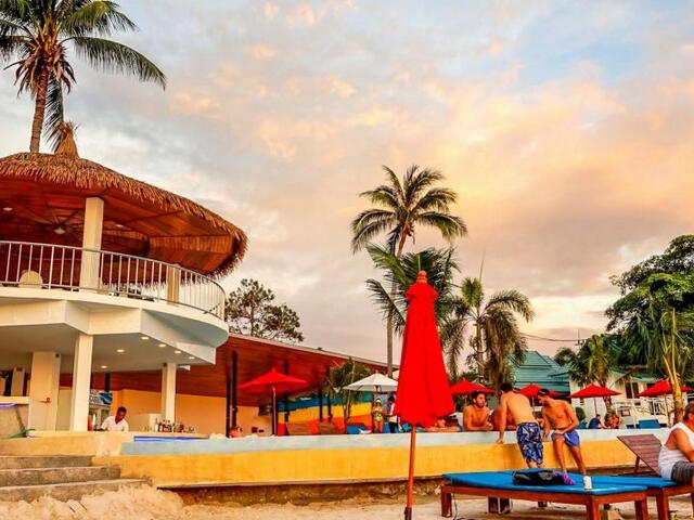 фото отеля Sunset Beach Club Hotel & Spa изображение №17