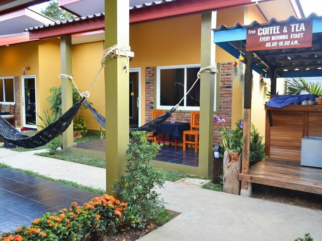 фото отеля Lanta Baan Nok Resort изображение №1