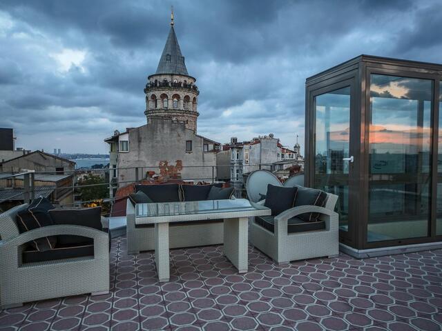 фотографии отеля Galata Tower Suites By Mile Hotels изображение №3