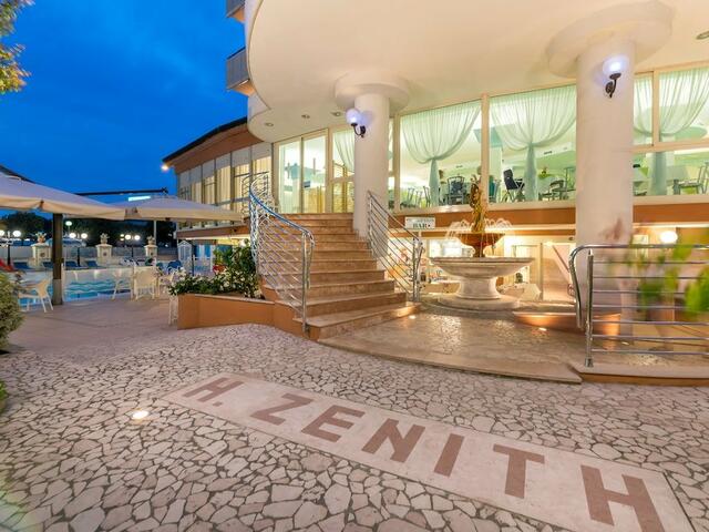 фотографии отеля Hotel Zenith изображение №3