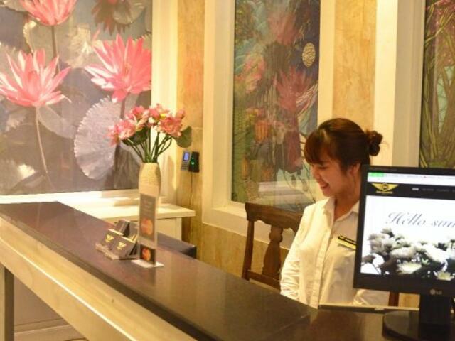 фотографии Tran Gia Hotel Lang Ha изображение №8