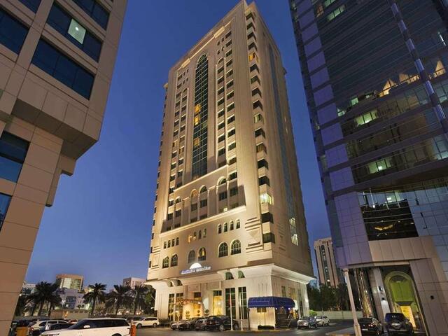 фото отеля Howard Johnson Hotel - Diplomat Abu Dhabi AE изображение №1