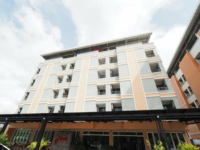 фото отеля Phuhi Hotel изображение №1