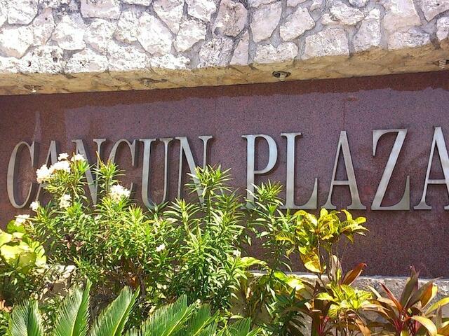 фото отеля Cancun Plaza Condo изображение №1