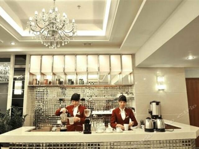 фото Jinyuan Business Hotel Hainan изображение №2