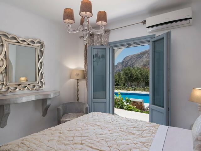 фото отеля Felicity Villas Santorini Luxury House изображение №25