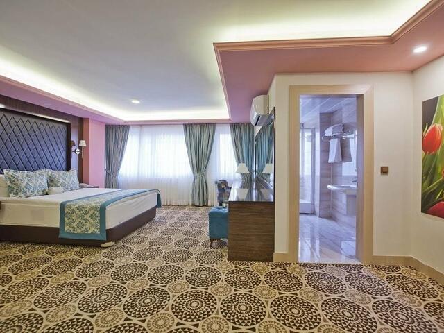 фотографии отеля Celikhan Hotel изображение №15