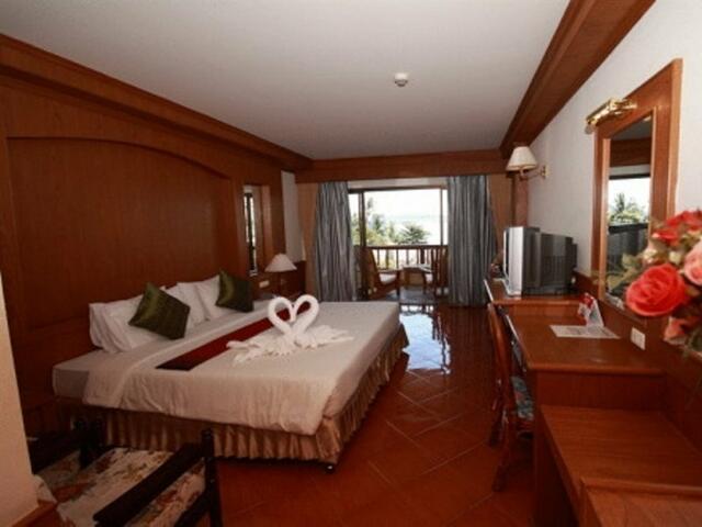 фото отеля First Sea View Samui Hotel & Resort изображение №1