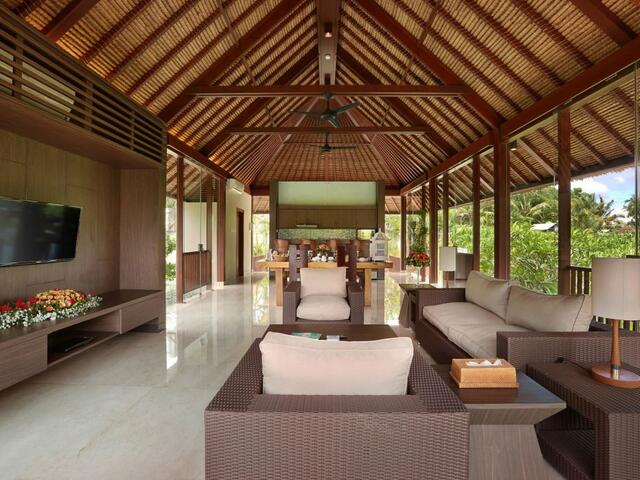 фото Khayangan Kemenuh Villas by Premier Hospitality Asia изображение №22