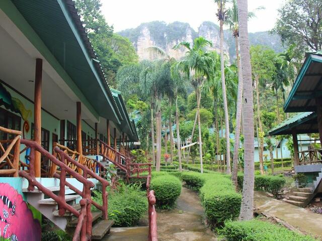 фото отеля Chillout Jungle Bungalows изображение №5