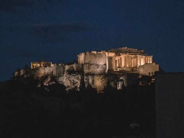 фото отеля Апартаменты Acropolis Luxury изображение №1