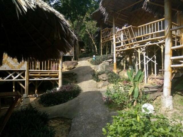 фото отеля Phi Phi Hill Bamboo Bungalow изображение №17